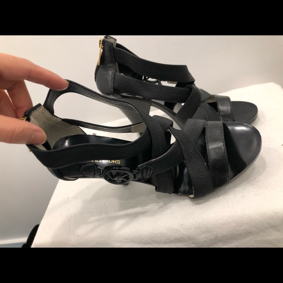 MICHAEL Kors leather strap heel sandals - Picture 2 of 10